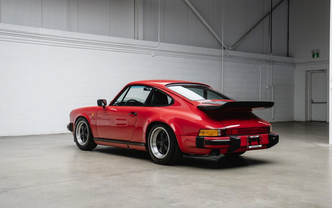 1989 Porsche 911 Carrera 3.2 - Image 28 of 31