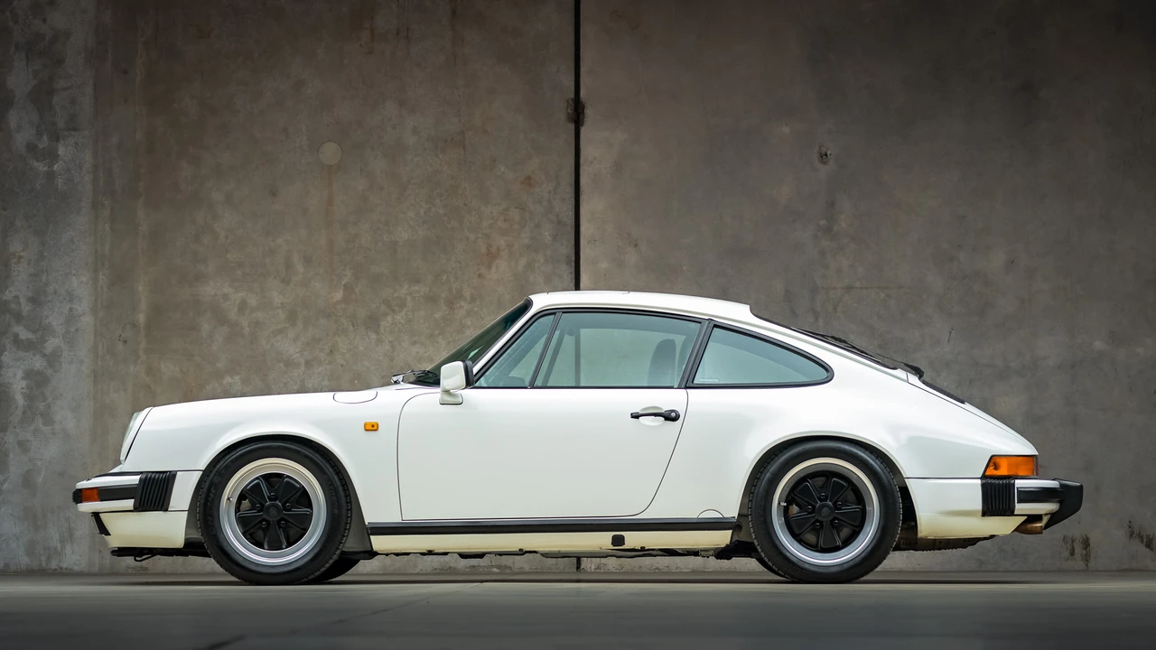 1989 Porsche 911 Carrera 3.2 - Image 5 of 31