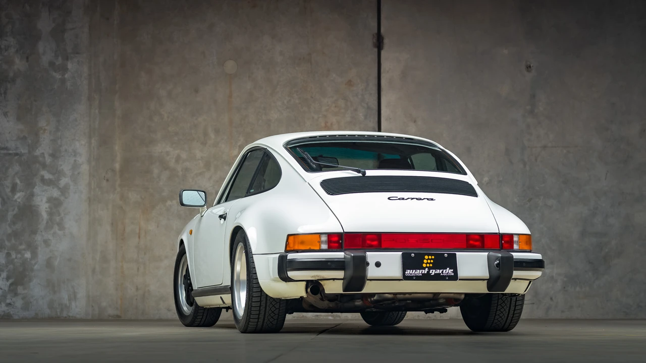 1989 Porsche 911 Carrera 3.2 - Image 9 of 31