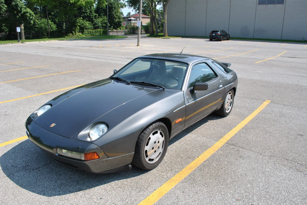 1989 Porsche 928 S4 - Image 7 of 31