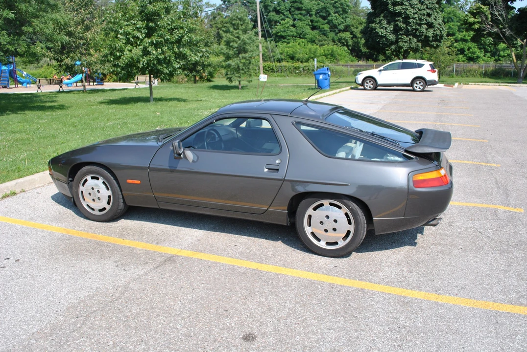 1989 Porsche 928 S4 - Image 14 of 31