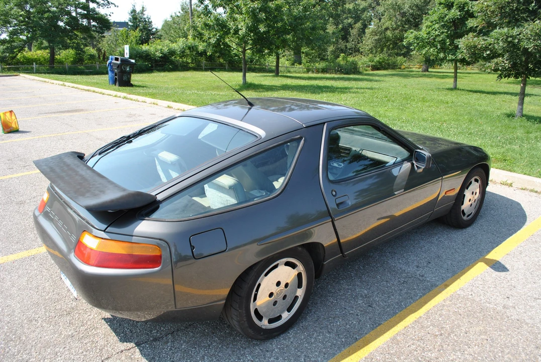 1989 Porsche 928 S4 - Image 29 of 31