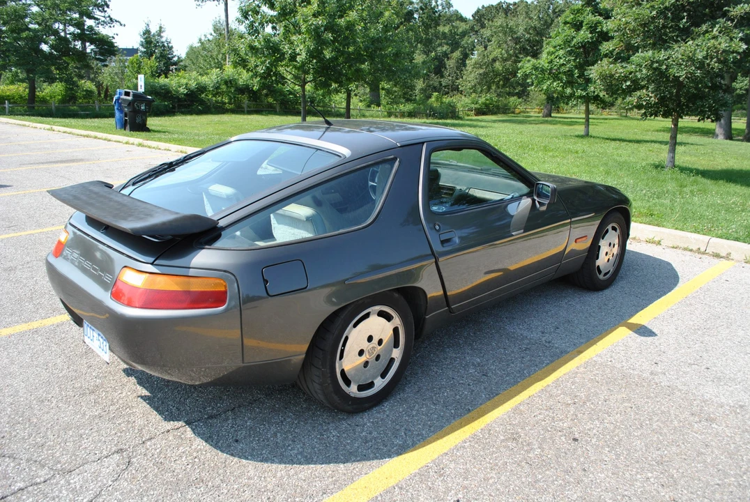 1989 Porsche 928 S4 - Image 30 of 31