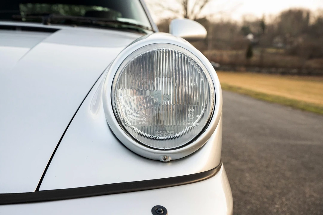 1990 Porsche 964 Carrera - Image 24 of 31