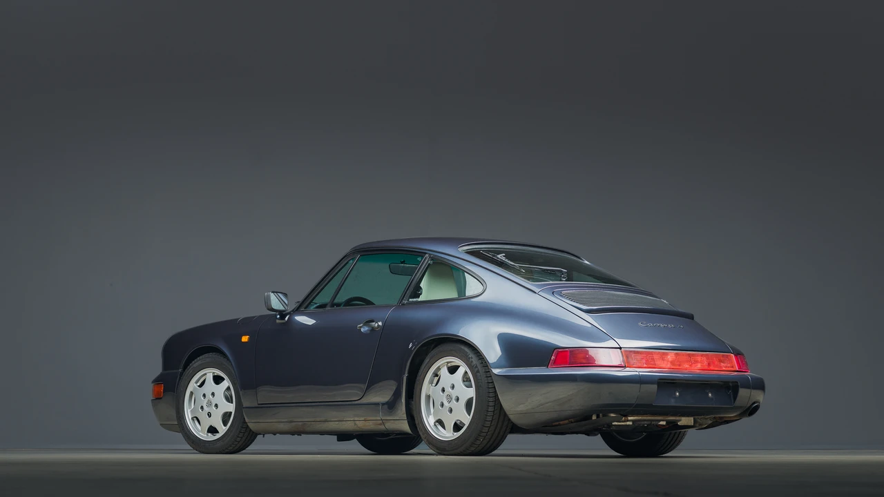 1990 Porsche 964 Carrera 4 - Image 17 of 31