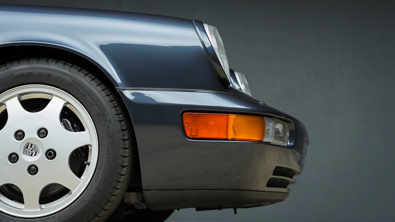1990 Porsche 964 Carrera 4 - Image 28 of 31