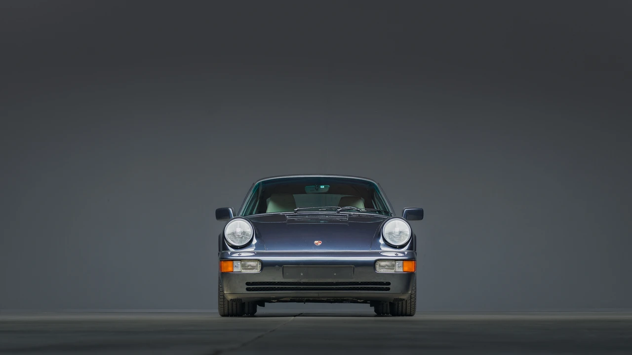 1990 Porsche 964 Carrera 4 - Image 26 of 31