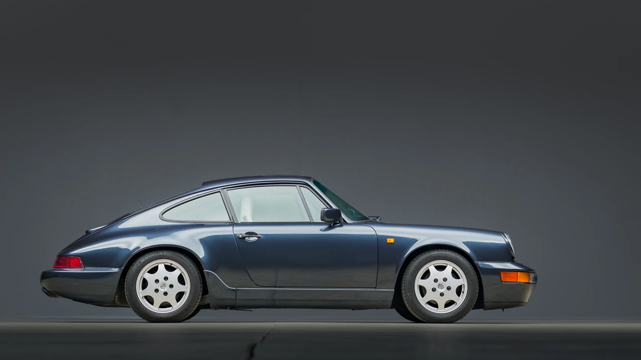 1990 Porsche 964 Carrera 4 - Image 23 of 31