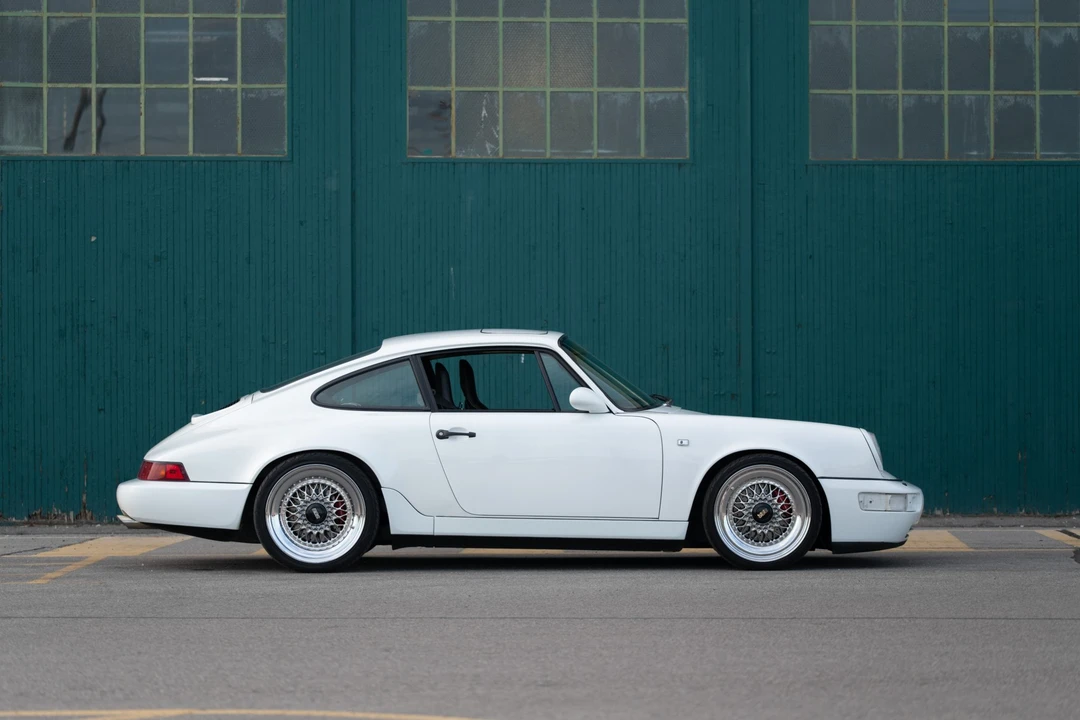 1990 Porsche 964 Carrera 4 - Image 9 of 31