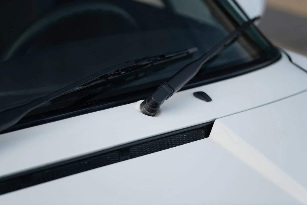 1990 Porsche 964 Carrera 4 - Image 26 of 31