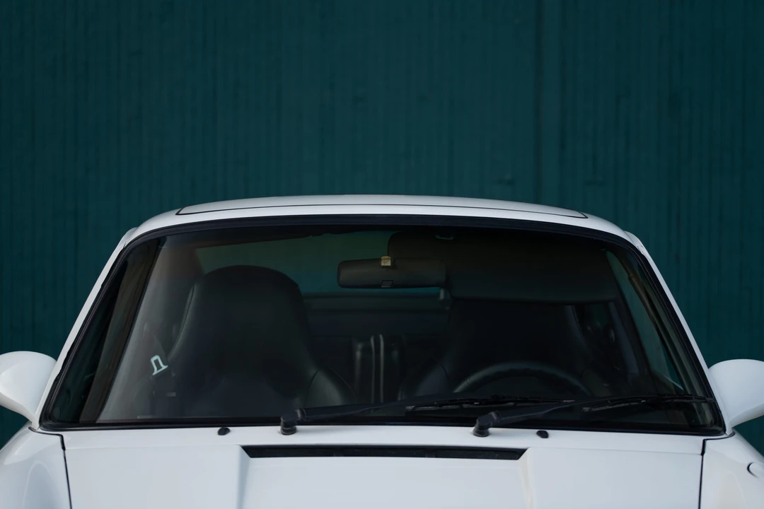1990 Porsche 964 Carrera 4 - Image 23 of 31