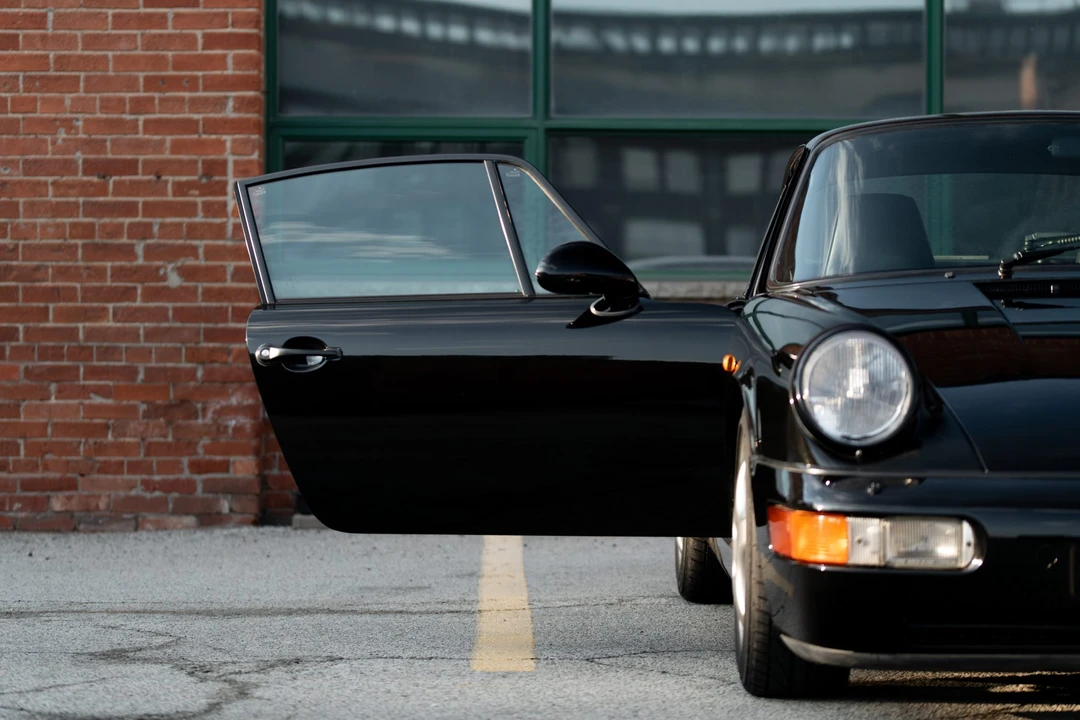 1991 Porsche 964 Carrera - Image 10 of 31