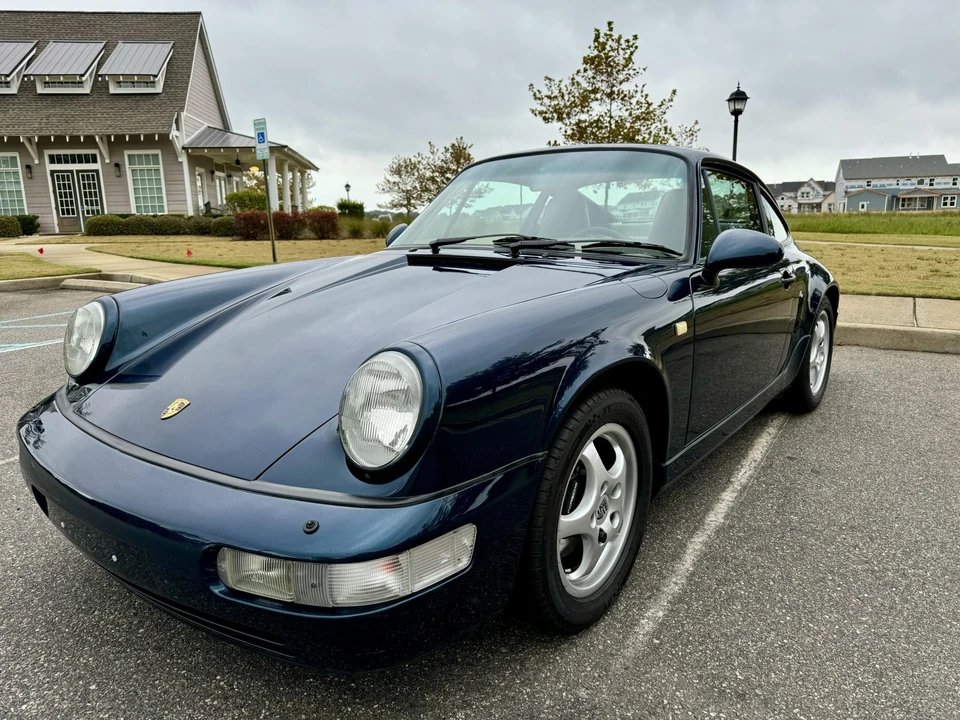 1992 Porsche 964 Carrera 4 - Image 11 of 31