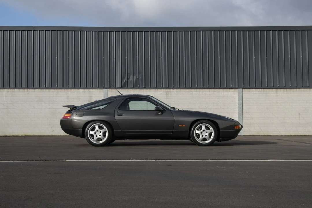 1992 Porsche 928 GTS - Image 7 of 31