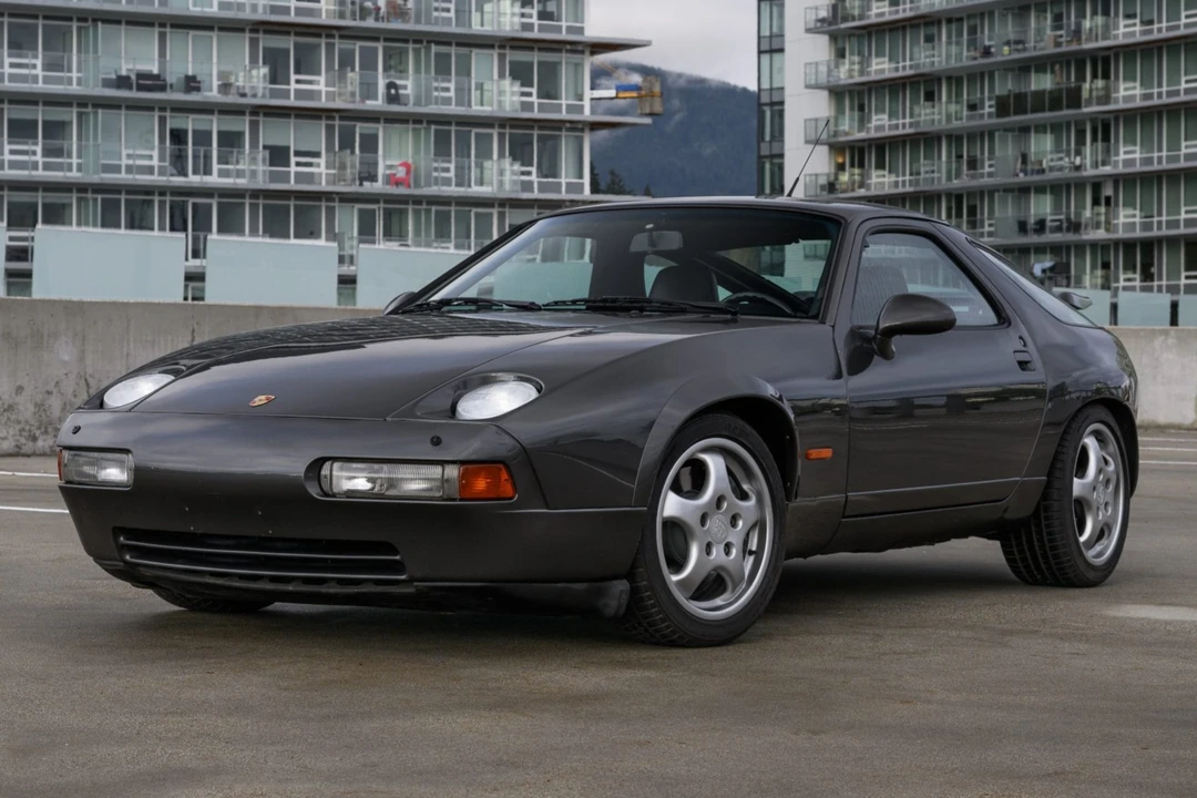 1992 Porsche 928 GTS - Image 1 of 31