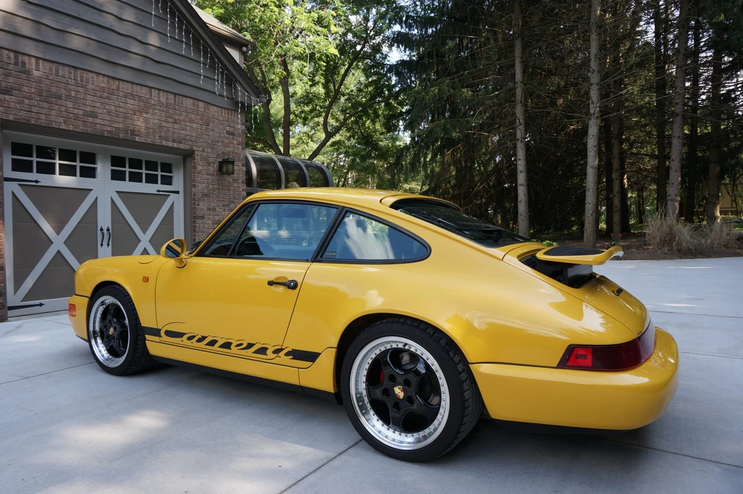 1993 Porsche 964 Carrera 4 - Image 28 of 31