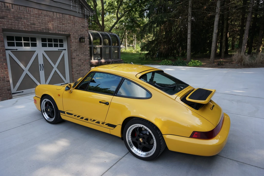 1993 Porsche 964 Carrera 4 - Image 29 of 31