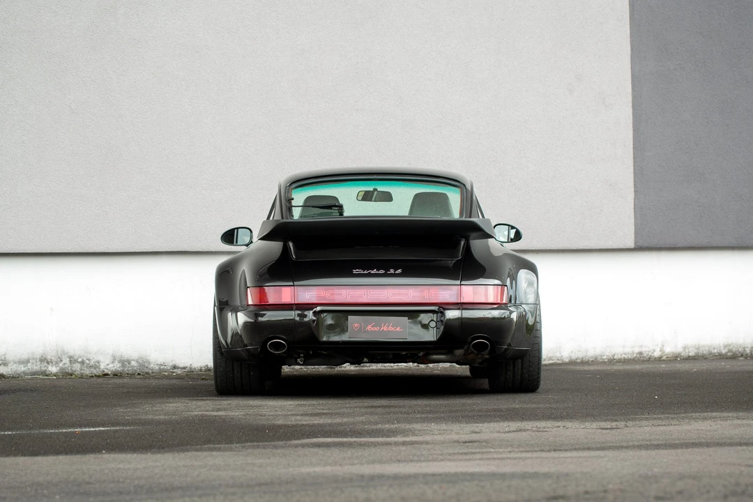 1993 Porsche 964 Turbo - Image 6 of 31
