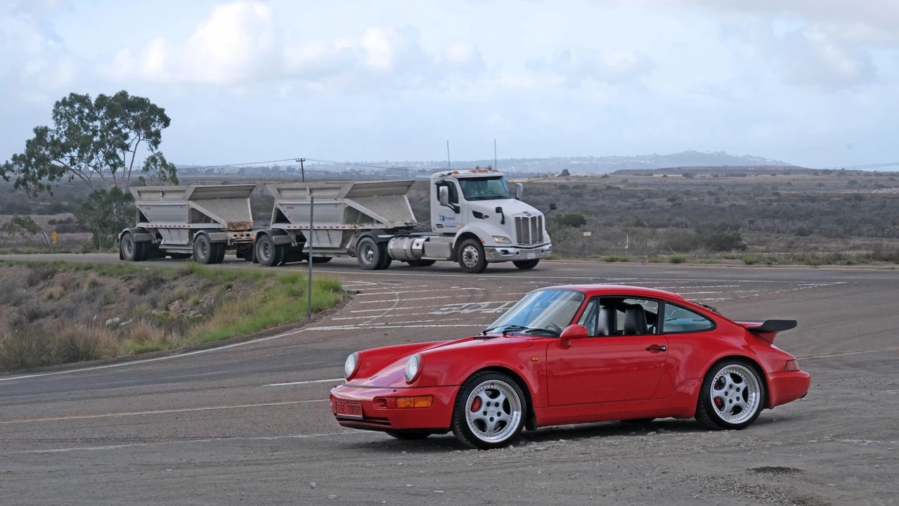 1993 Porsche 964 Turbo - Image 27 of 31