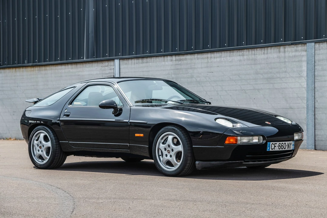 1993 Porsche 928 GTS - Image 10 of 31