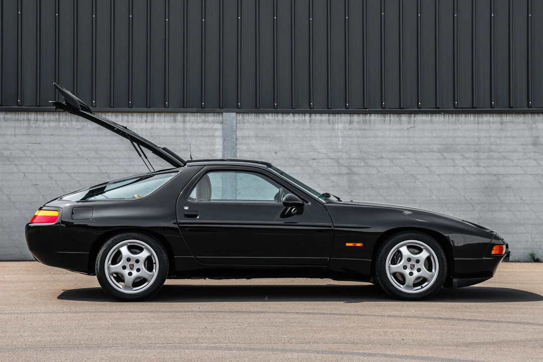 1993 Porsche 928 GTS - Image 9 of 31