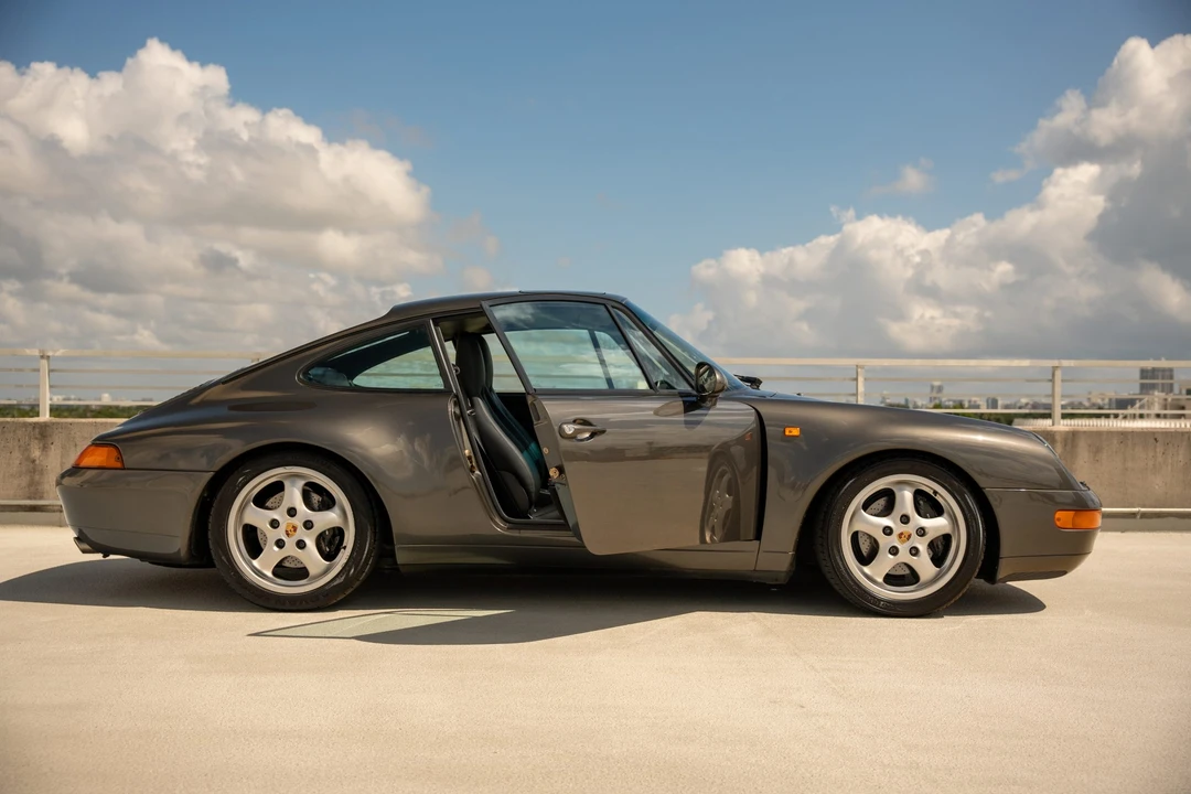 1995 Porsche 993 Carrera - Image 18 of 31