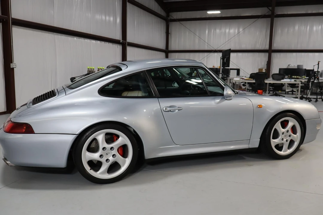 1996 Porsche 993 Carrera 4S - Image 15 of 31