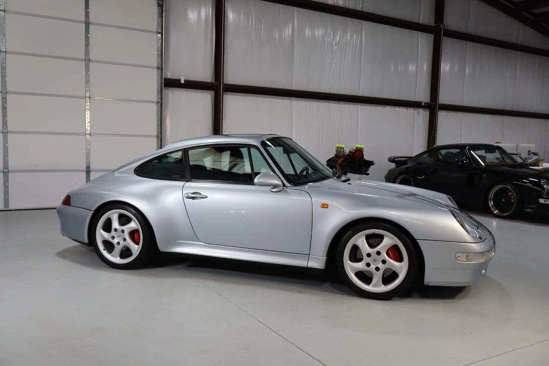 1996 Porsche 993 Carrera 4S - Image 12 of 31