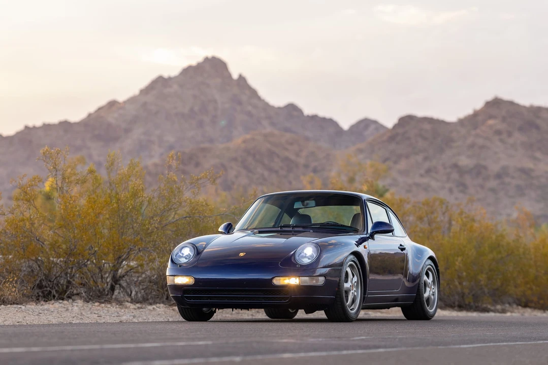 1996 Porsche 993 Carrera - Image 10 of 31