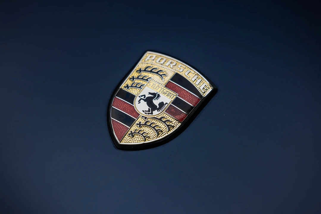 1997 Porsche 993 Carrera 4S - Image 26 of 31