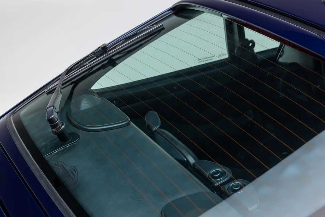 1997 Porsche 993 Carrera 4S - Image 17 of 31