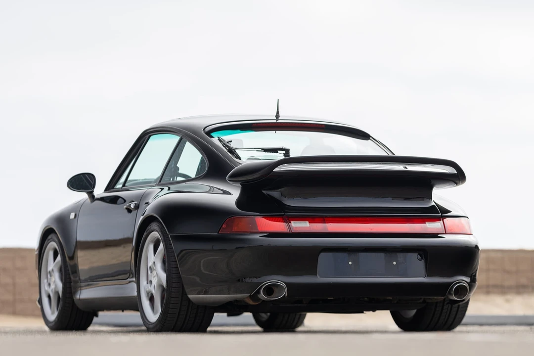 1997 Porsche 993 Carrera 4S - Image 24 of 31