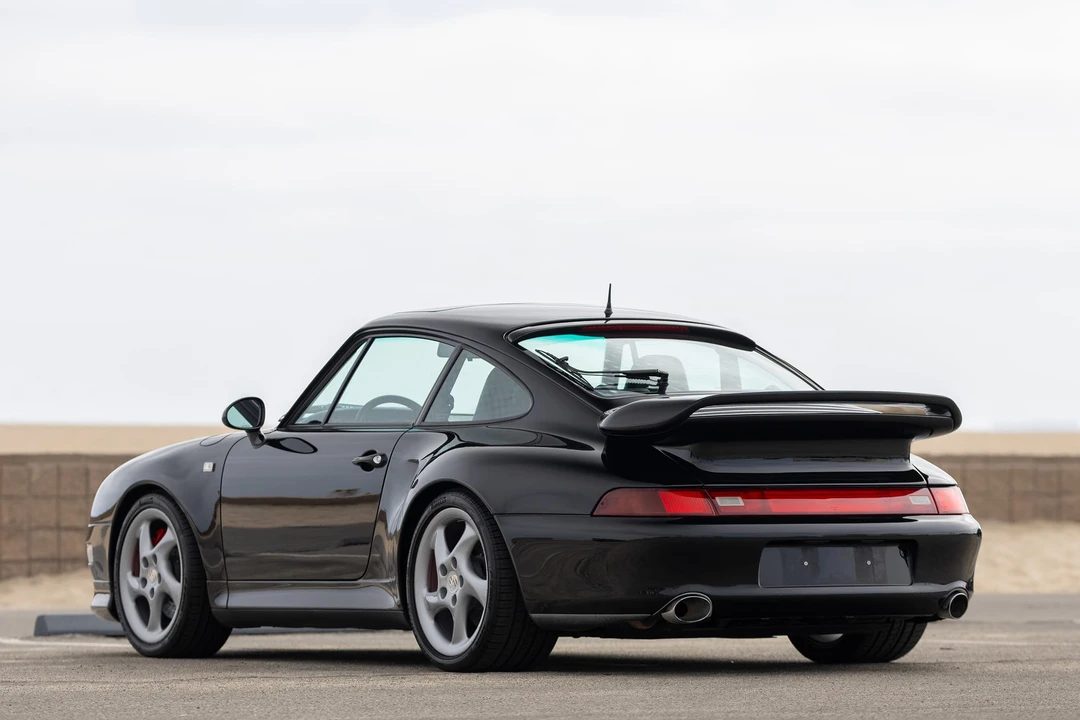 1997 Porsche 993 Carrera 4S - Image 25 of 31