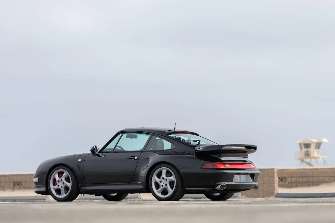 1997 Porsche 993 Carrera 4S - Image 27 of 31