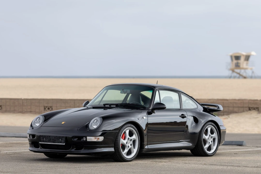 1997 Porsche 993 Carrera 4S - Image 4 of 31