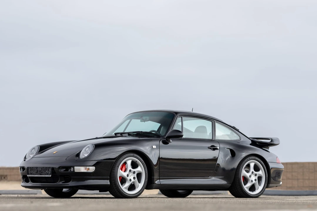 1997 Porsche 993 Carrera 4S - Image 2 of 31