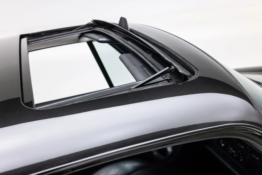 1997 Porsche 993 Carrera S - Image 21 of 31