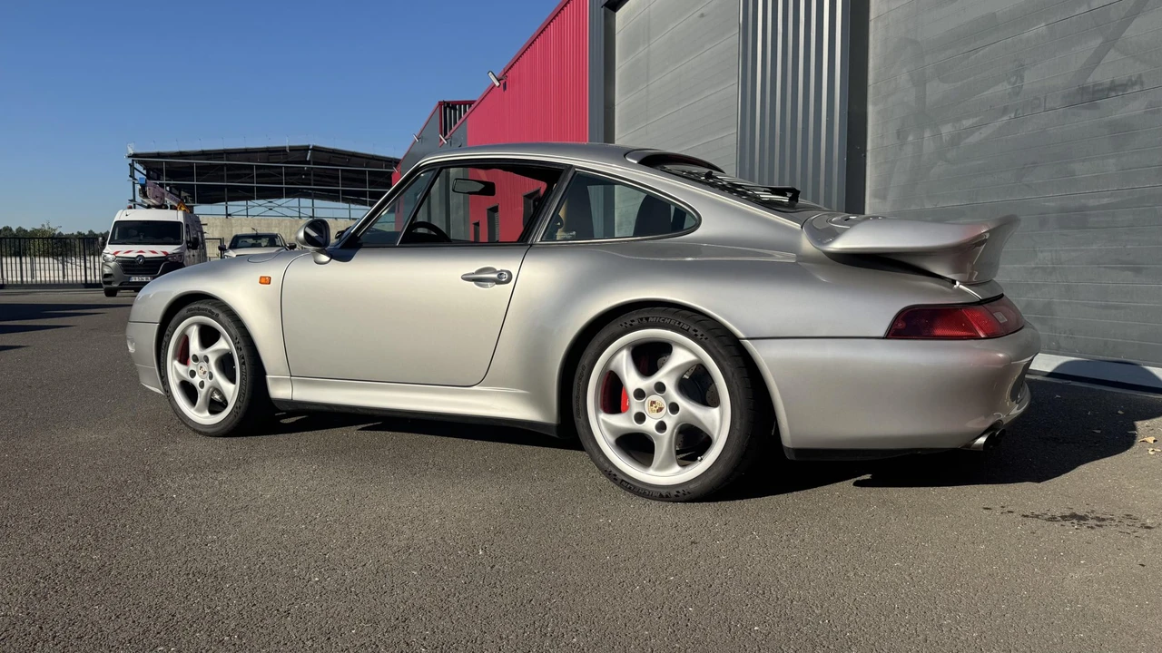 1998 Porsche 993 Turbo - Image 22 of 31