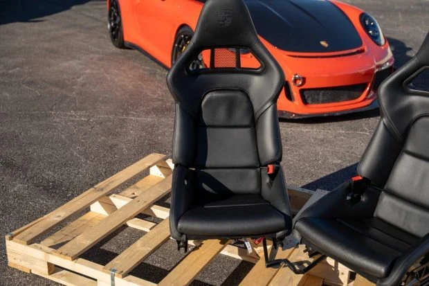 Parts & Memorabilia Seats & Interior - Image 3 of 5