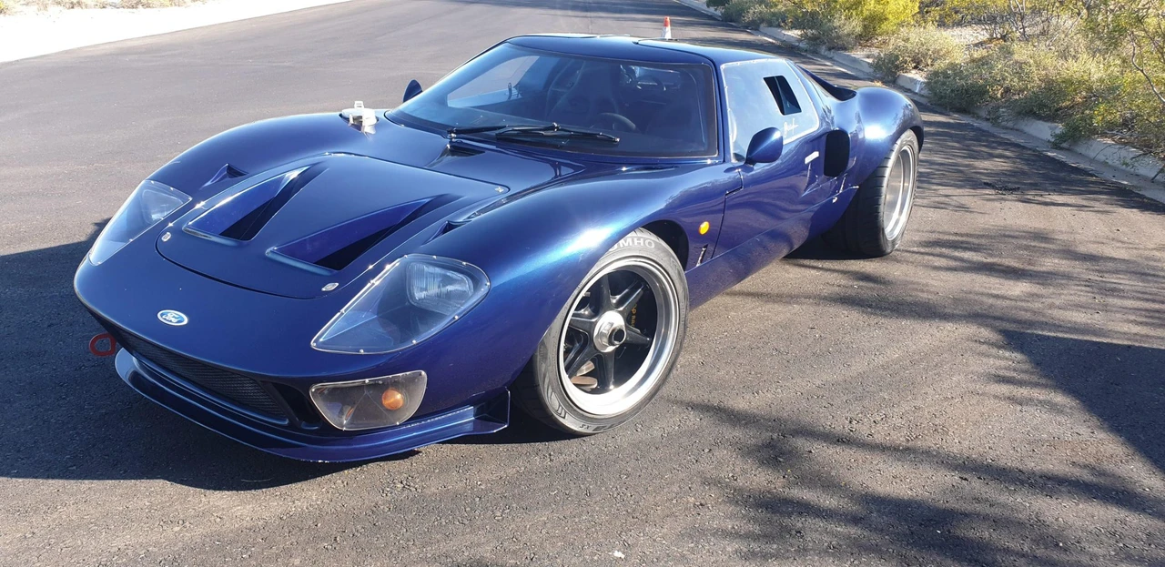 Ford Replica - Image 5 of 31
