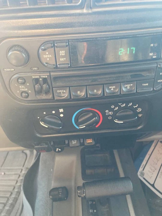 2004 Jeep TJ Wrangler - Image 5 of 9