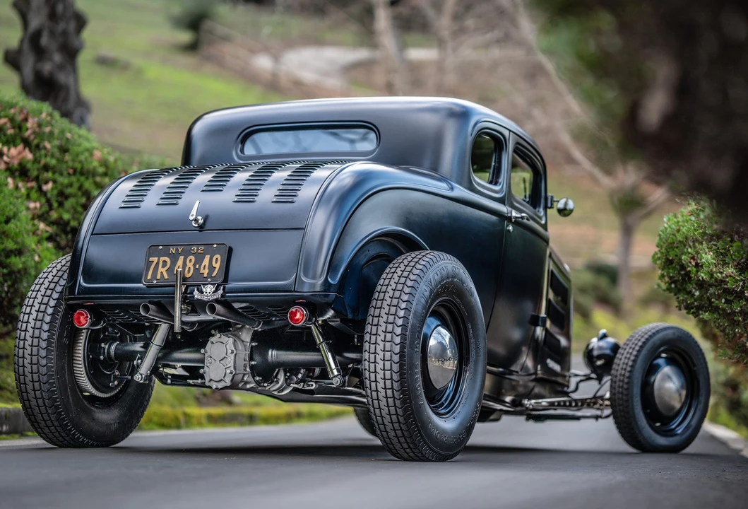 Ford Hot Rod - Image 10 of 31