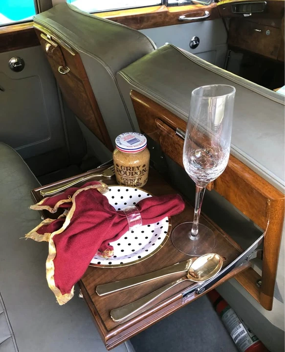 1961 Rolls-Royce Silver Cloud II - Image 2 of 10