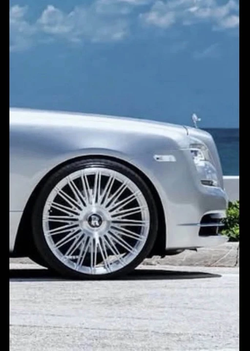 2010 Rolls-Royce - Image 2 of 2