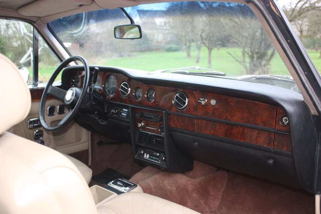 Rolls-Royce Corniche Series I - Image 2 of 6
