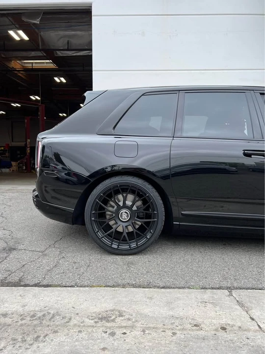 Rolls-Royce Cullinan - Image 10 of 10