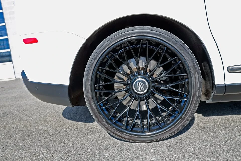Rolls-Royce Cullinan - Image 2 of 4