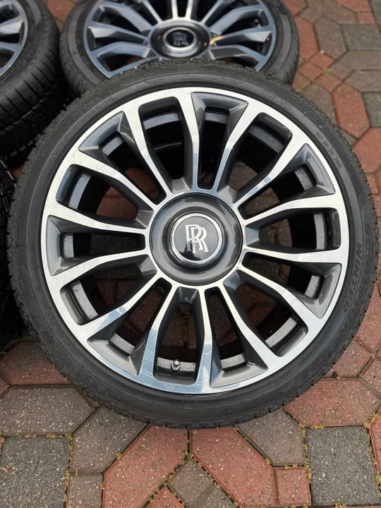 2009 Rolls-Royce Ghost 1st Gen - Image 2 of 10