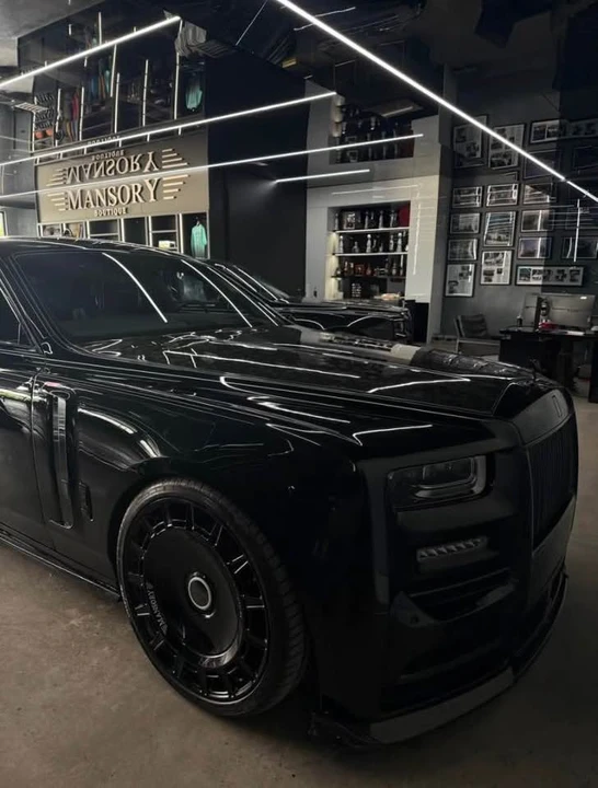 2026 Rolls-Royce Phantom VIII - Image 5 of 5
