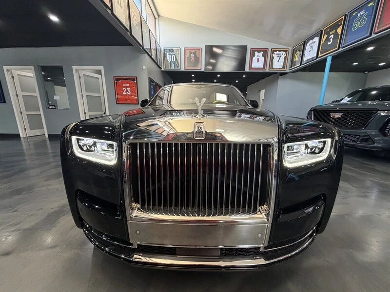 2022 Rolls-Royce Phantom VIII - Image 2 of 20